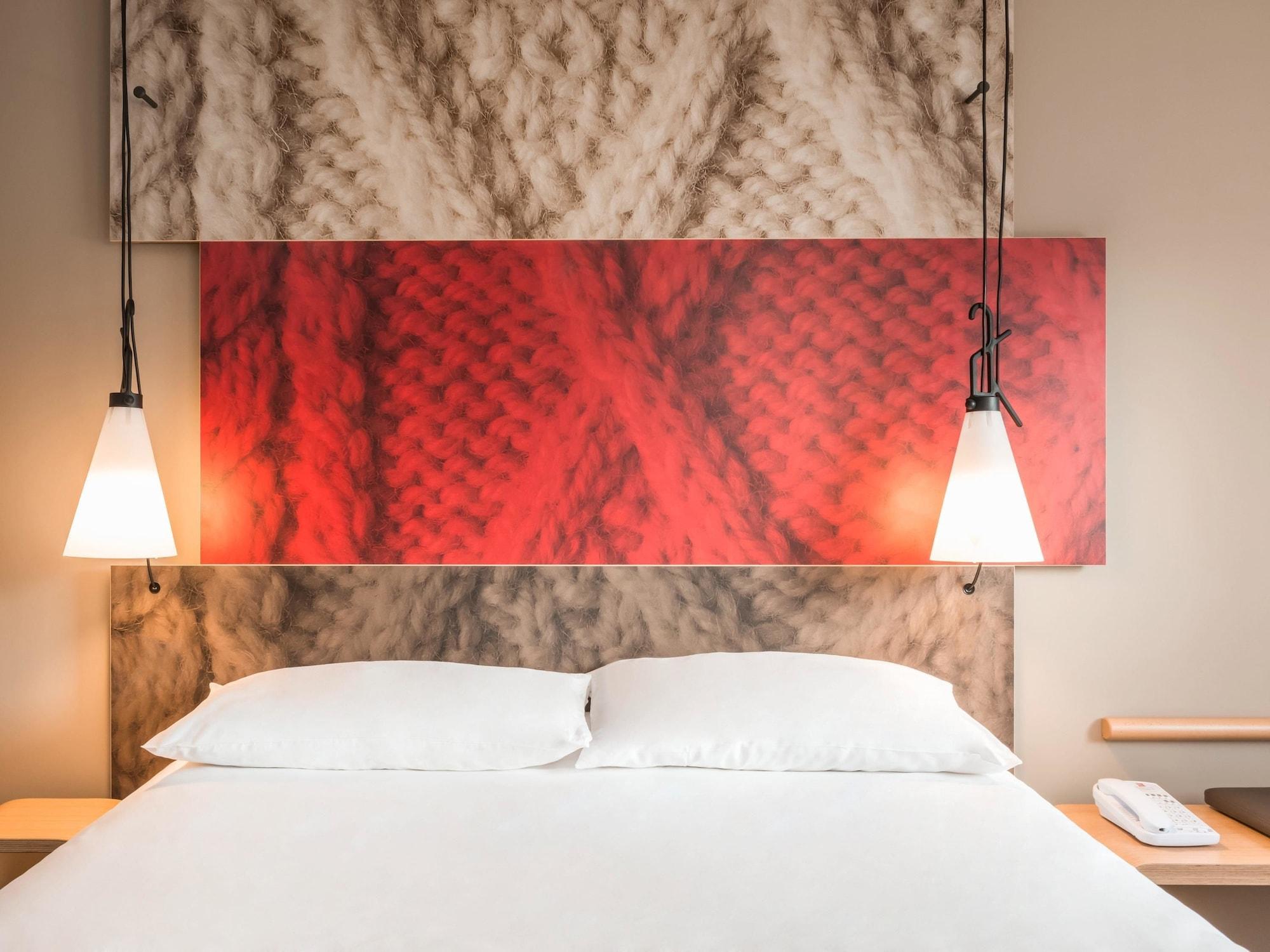 Ibis Tilburg Hotell Exteriör bild