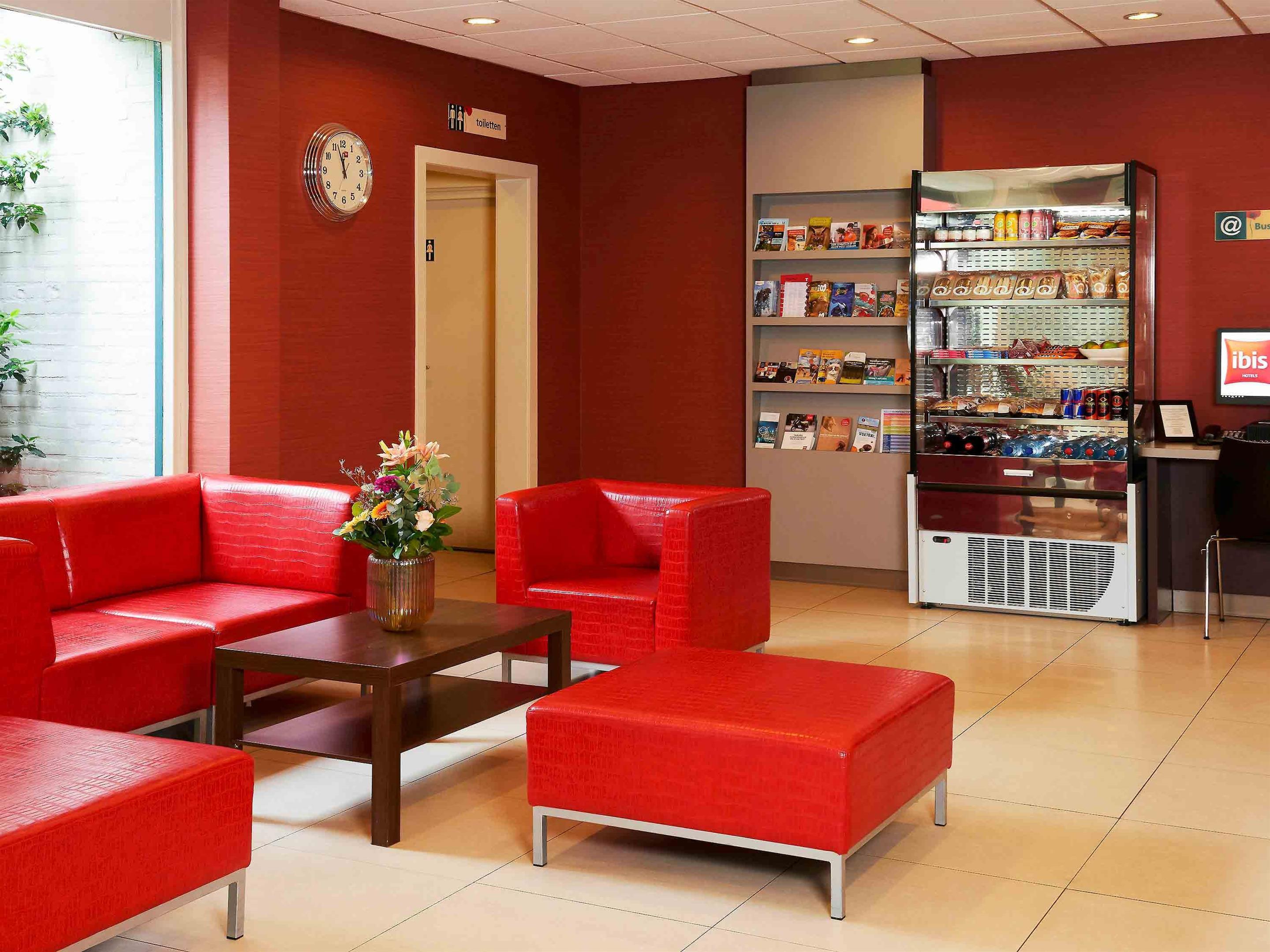 Ibis Tilburg Hotell Exteriör bild